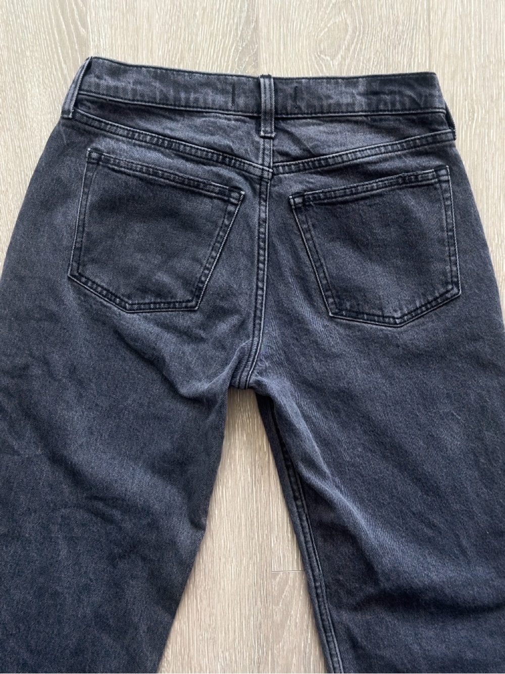 Abercrombie & Fitch Baggy Low Rise Jeans Gray Size 24 Short Distressed Hem - Picture 10 of 12